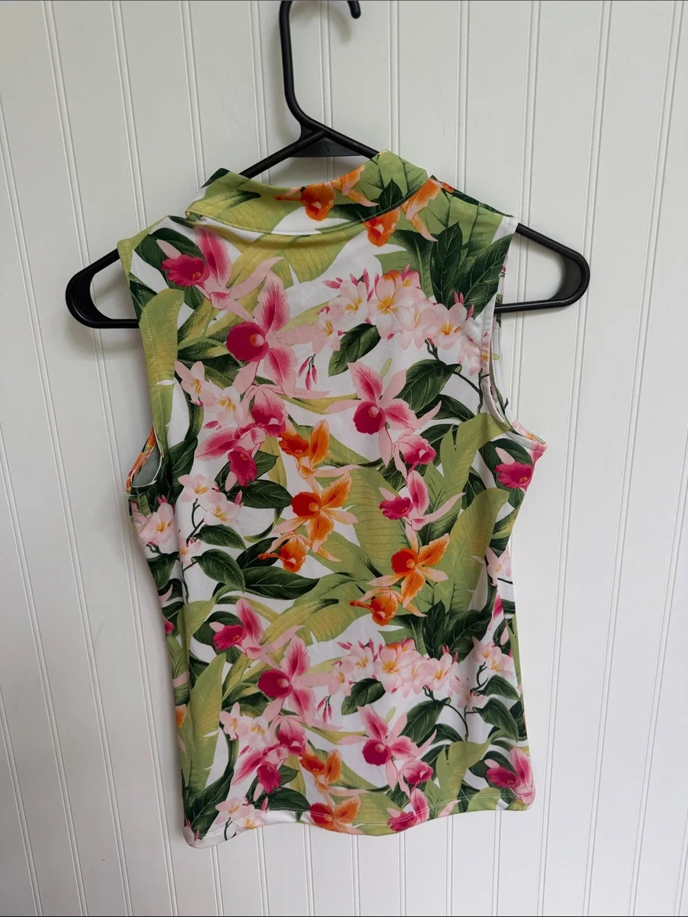 (356)Tommy Bahama Floral Sleeveless zip front Top in White, Green, Pink, Orange - Picture 3 of 4
